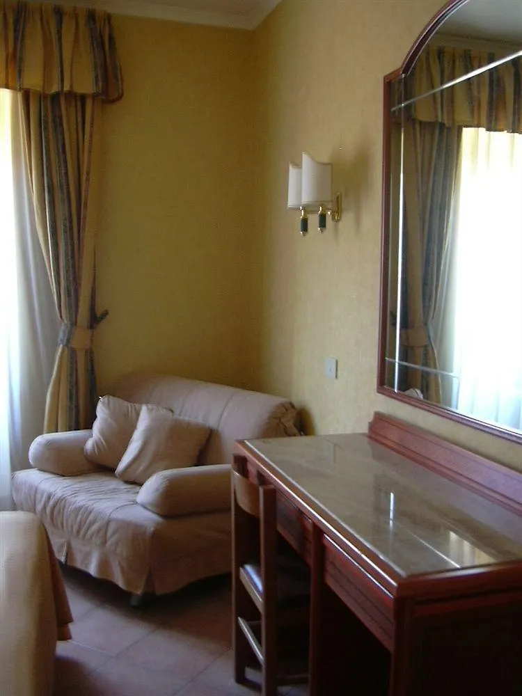 Hotel Pomezia Rome
