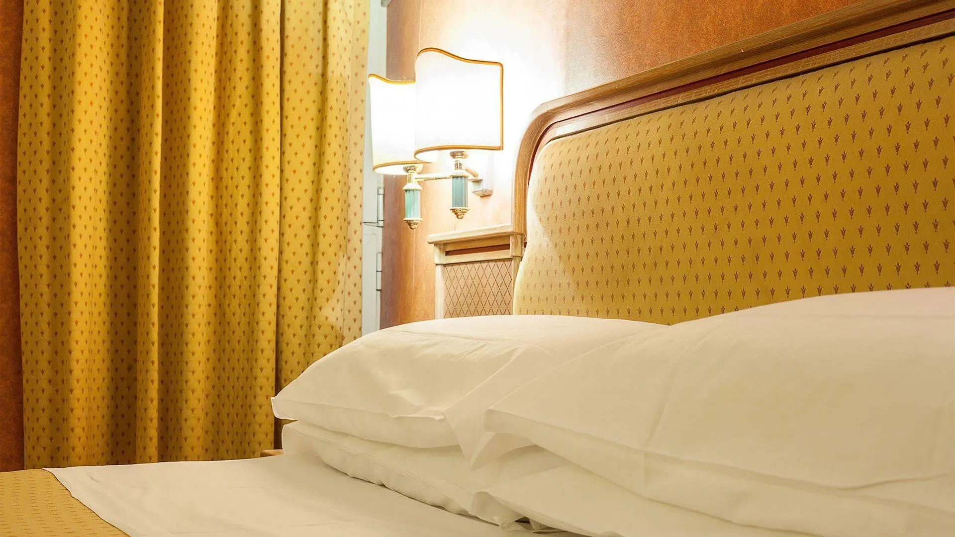 Hotel Pomezia Rome