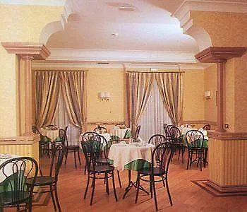 רומא Hotel Pomezia