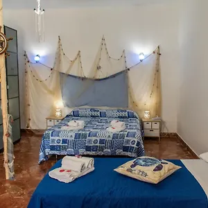 marierose-house-sferracavallo-90147.sicilyhotelsitaly.net/