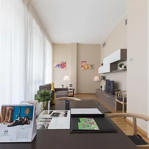 Hemeras Boutique Homes - Design Near Duomo Cathedral Italien