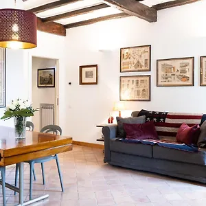 Appartamento Arc Trilussa 44, Roma