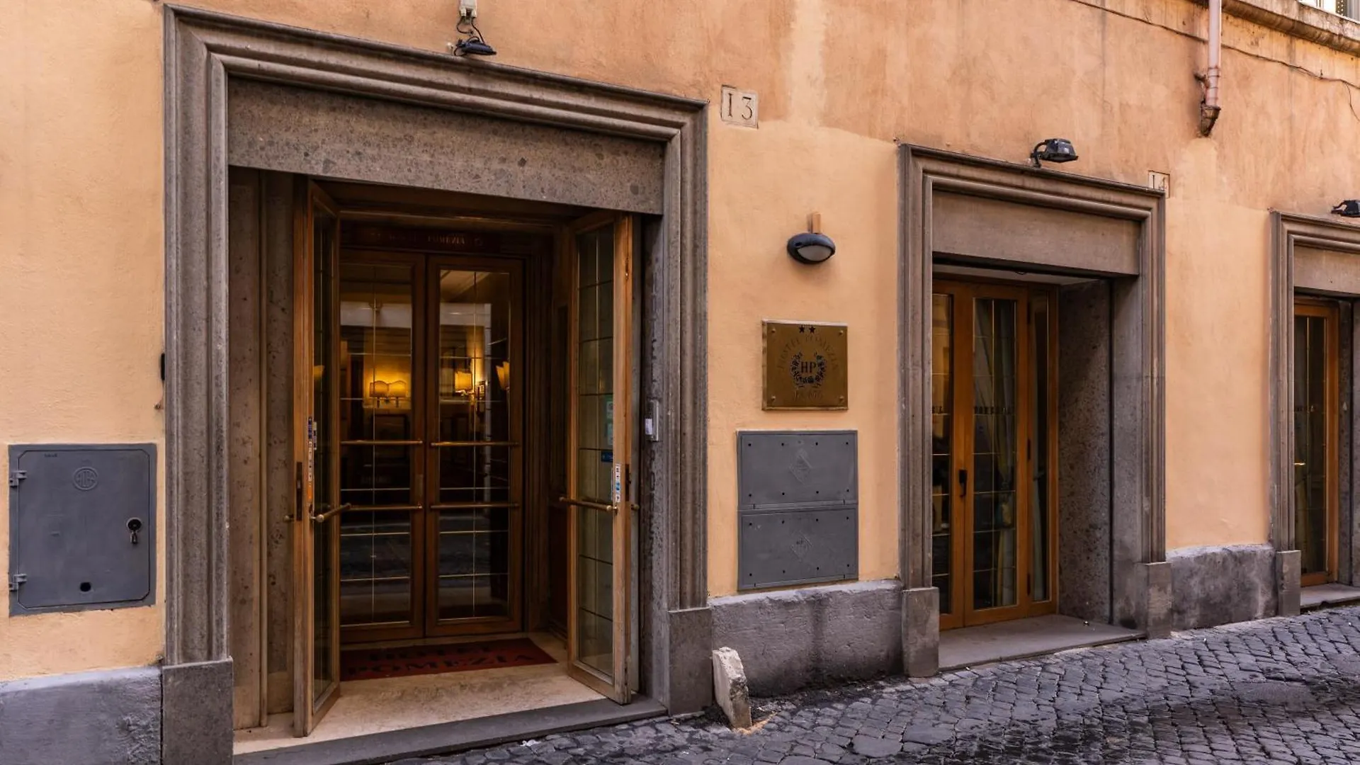 **  Hotel Pomezia Roma Italia